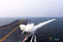 Bất ngờ dàn hỏa lực của tàu sân bay Trung Quốc