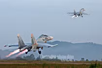Sức mạnh đáng gờm tiêm kích Su-27 của Việt Nam