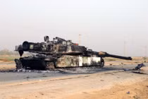 Xót xa cảnh siêu tăng M1 Abrams Iraq trúng đạn nổ tung
