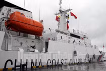 Lên tàu Cảnh sát biển Trung Quốc đang thăm Hải Phòng