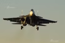 Tiêm kích hạm Su-33 xuất kích rầm rộ, NATO căng thẳng