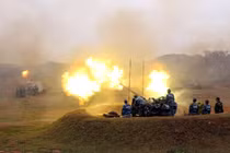 Việt Nam diễn tập bắn đạn thật với pháo ZSU-23-4M