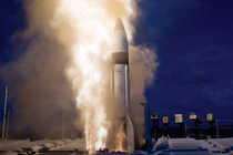 Tên lửa SM-3 Block IIA của Mỹ khiến Nga-Trung “hoảng loạn”