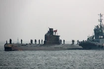 Tàu ngầm Type 035G Trung Quốc bán cho Bangladesh gặp sự cố? 
