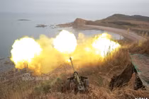 Mục kích pháo bờ biển Triều Tiên nã đạn tấn công