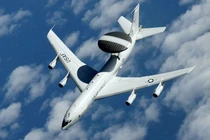 NATO triển khai “radar bay” E-3 để chống IS hay Nga?