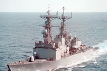 Khoảnh khắc đau đớn với chiến hạm 8.000 tấn của Mỹ