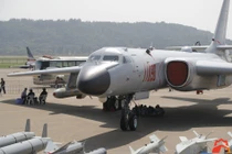 Giật mình kho vũ khí máy bay ném bom H-6K Trung Quốc