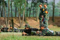 Mãn nhãn bộ đội Việt Nam đọ tài bắn AK, PKMS, K54 