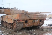 Thê thảm quân đội TNK vứt xe tăng tháo chạy ở Syria