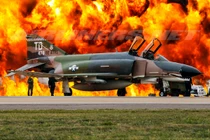 Giật mình: Tới bây giờ F-4 mới nghỉ hưu ở Mỹ