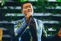 Ca sĩ Tuấn Phương duy trì sự sống bằng máy thở, tiên lượng xấu