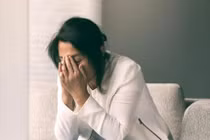 Ly dị 2 năm nhưng chồng cũ vẫn ngăn cản tôi có bạn trai