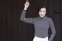 U50 Thanh Mai trẻ trung, cá tính với thời trang kẻ