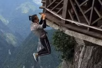 Nam diễn viên Trung Quốc tử nạn vì chụp ảnh mạo hiểm