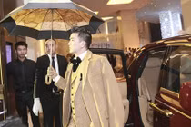 Xe 40 tỷ xuất hiện chớp nhoáng trong show Đàm Vĩnh Hưng