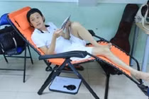 Thân hình “da bọc xương”, sụt 7kg của danh hài Hoài Linh