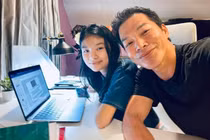 Con gái Trần Bảo Sơn - Trương Ngọc Ánh thích nghi tốt khi sang Mỹ