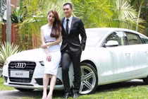 Ca sĩ Thủy Tiên tiết lộ thu nhập "khủng" của Công Vinh