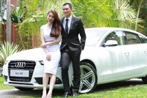 Ca sĩ Thủy Tiên tiết lộ thu nhập "khủng" của Công Vinh