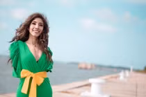 Kỳ lạ thí sinh mất tay chân, mang bầu dự thi hoa hậu