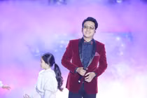 Sau nhiều năm bị "trêu", Tuấn Hưng tung ca khúc do Duy Mạnh tặng