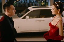 Khắc Việt sử dụng Rolls-Royce Cullinan thể hiện đẳng cấp trong MV mới