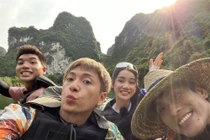 Lộ nhan sắc thật Nhã Phương khi đồng nghiệp quên chỉnh ảnh