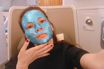 Cười xỉu gương mặt Thùy Tiên, Thúy Ngân, Hà Hồ khi đắp mặt nạ