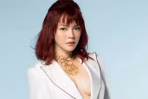 Lý Nhã Kỳ quyến rũ ở tuổi 39