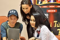 Danh hài Hoài Linh bình dân đi quay hình game show