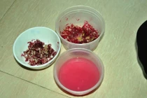 Cơm trắng biến màu đỏ rực: Chuyên gia nói gì?