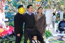 Thêm ảnh hiếm của ông xã Phạm Hương: Ông bố đơn thân chuẩn mực