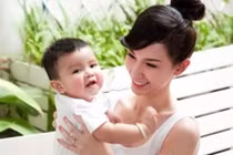 MC Quỳnh Chi nhờ luật sư can thiệp việc “đòi” con