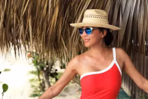 Vẻ gợi cảm của mỹ nhân vẫn chung giường với tình trẻ sau chia tay