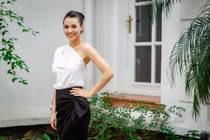 Hồng Quế lần đầu xuất hiện sau tin đồn dao kéo gương mặt