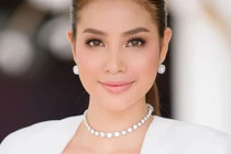 Phạm Hương quyền lực khi làm “host” Miss Universe Vietnam 2017