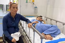 Vợ nghệ sĩ Thương Tín: "Anh đòi ra viện vì không có tiền"