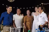 Cận ảnh Trường Giang, Nhã Phương bên gia đình ở lễ đính hôn