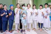 Bé 8 tuổi suy thận giai đoạn cuối được hồi sinh nhờ ghép tạng