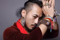 Chân dung chàng lưỡng tính Lê Hoàng muốn rủ về nhà