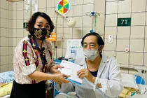 Nghệ sĩ Giang Còi bệnh nặng, thổ tả ra máu phải nhập viện