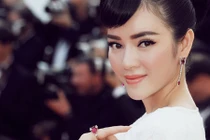 Vẻ đẹp kiêu sa của Lý Nhã Kỳ trên thảm đỏ Cannes