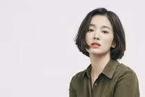 Vừa ly hôn, Song Hye Kyo đã bị nhà chồng đối xử sốc