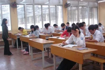 Giáo viên trường Amsterdam được thưởng Tết 500 nghìn và một bó hoa