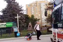 Con gái Thành Long phải nhặt rác kiếm sống ở Canada