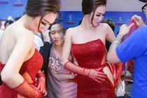 Những sự cố “rách áo, bục quần” khiến sao Việt muối mặt trên sân khấu