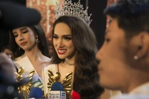 Nghệ sĩ Trung Dân chúc mừng Hương Giang: "Bạn đáng được tôn trọng"