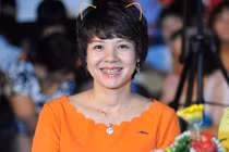 Diễm Quỳnh làm MC đêm trao giải Âm nhạc Cống hiến 2015