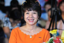 Diễm Quỳnh làm MC đêm trao giải Âm nhạc Cống hiến 2015